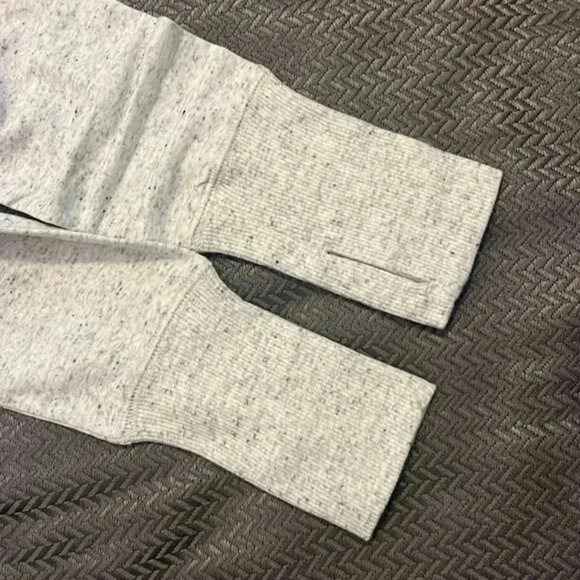 Soft, athletic turtleneck - Picture 5 of 8